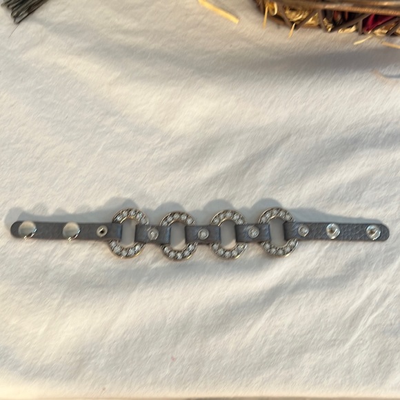 Gaunt Tong Leather and metal with sparkling crystals GUC - Picture 2 of 10